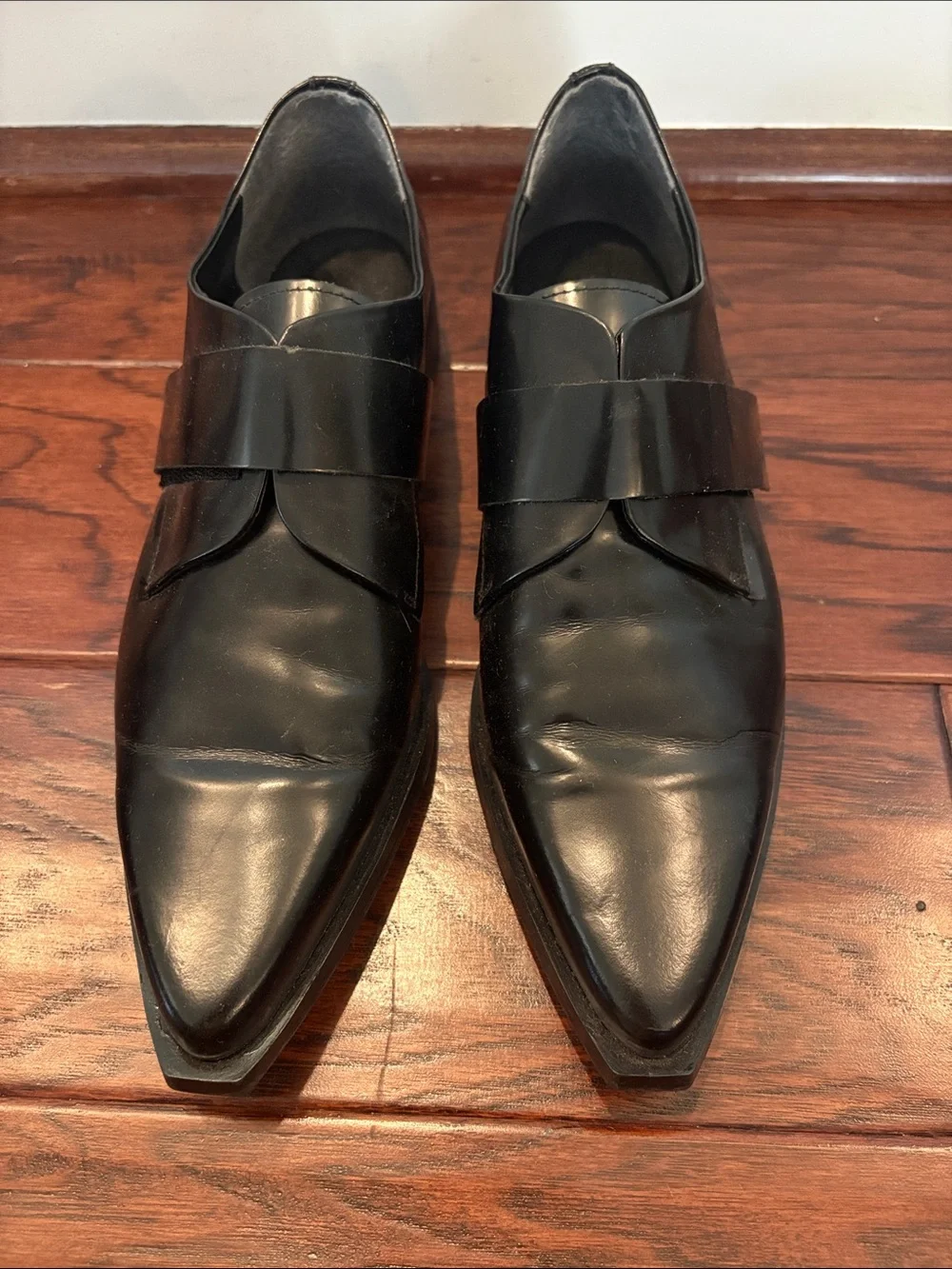 Women’s Black Leather Slip-On Dress Shoes